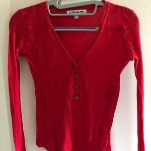 V-neck jersey long sleeve t-shirt